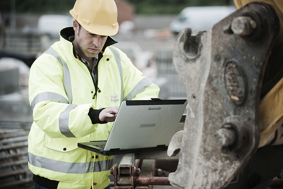 Panasonic Toughbook CF-54 and Construction