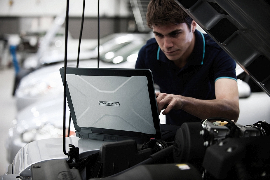 Panasonic Toughbook FZ-56 and Automotive